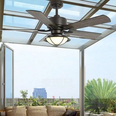 Ventilatore a soffitto impermeabile con ventilatori a prova di tempo leggeri