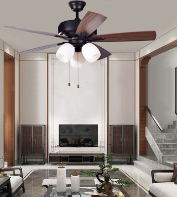 Ventilatore di soffitto in ottone classico con motore a corrente alternata a catena leggera
