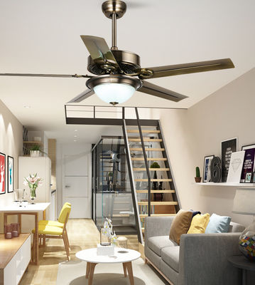 Ventilatore di soffitto moderno in stile europeo con luci a led Villa AC DC 5 lame di ferro