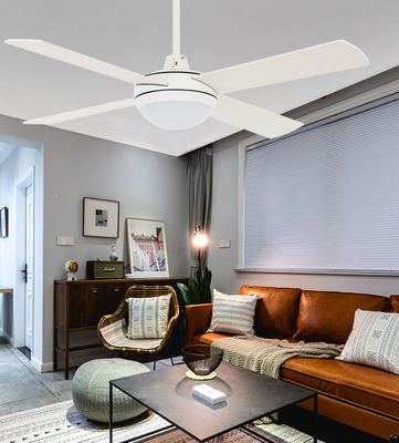 Quattro lame di compensato 48 ventilatore di soffitto con motore a corrente continua leggero basso rumore